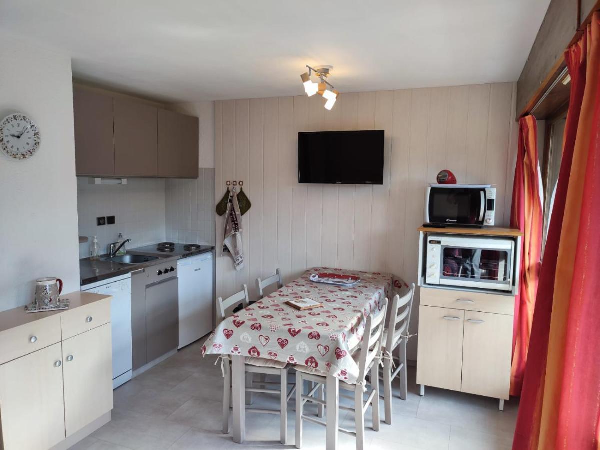 Apartment Coquet De 4 Personnes Aux Carroz - Balcon Et Wifi Les Carroz-d'Araches